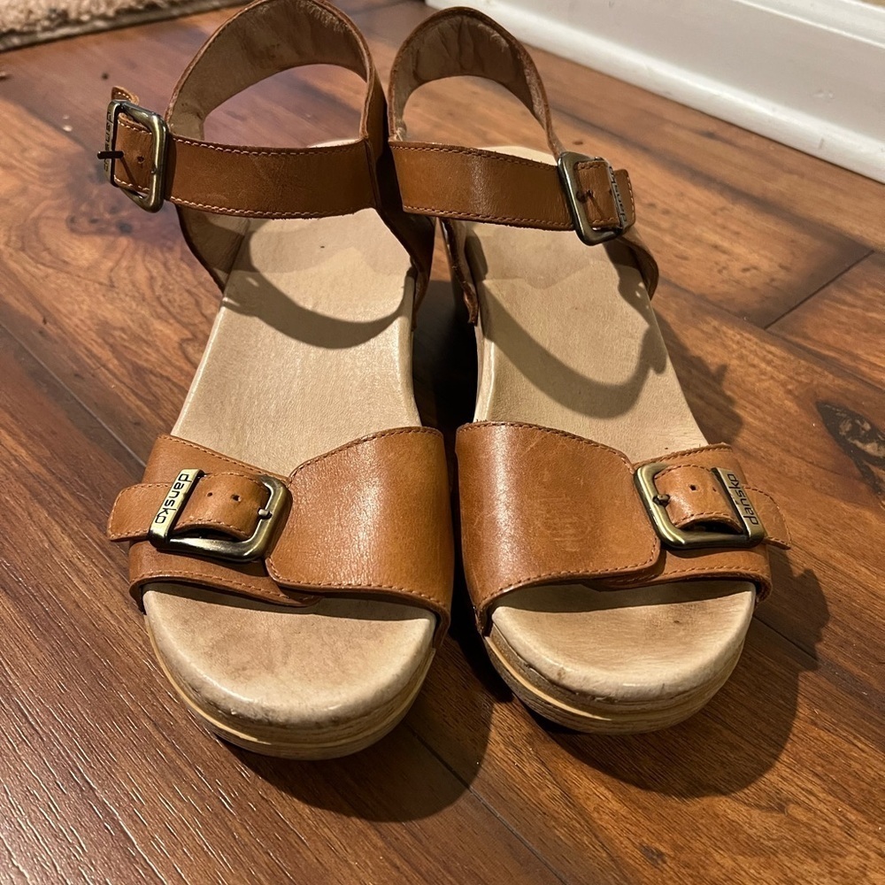 Dansko Women's Size 41 Matty Brown Strappy Block Sandals Summer Casual - Picture 2 of 8